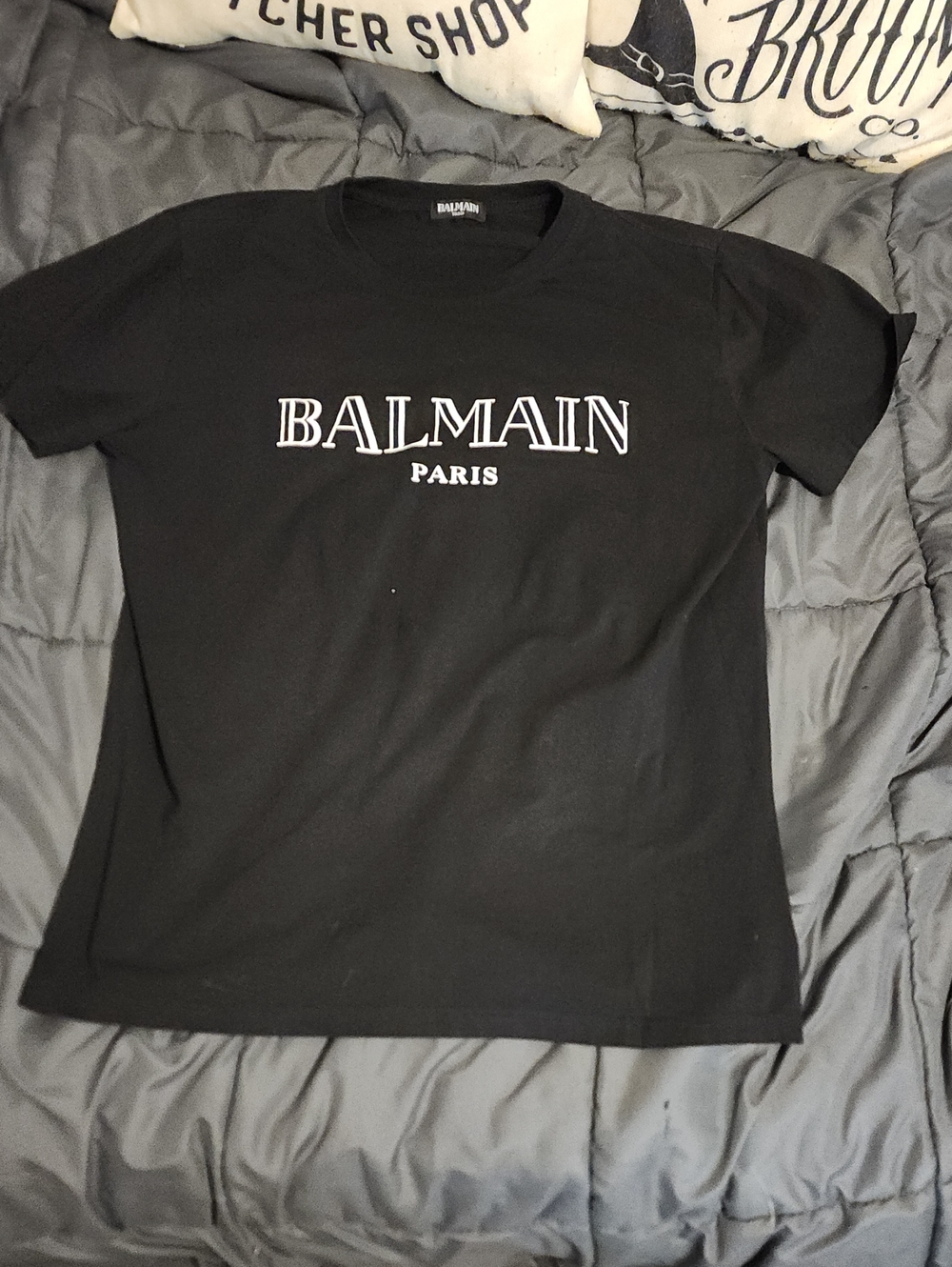 Authentic Balmain Paris Black T-Shirt Size Medium Nice! 21x28